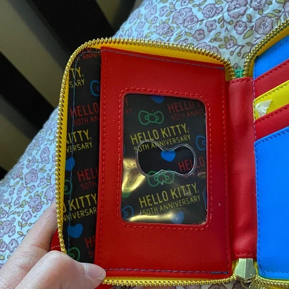 Loungefly Hello Kitty Wallet - Picture 5 of 7